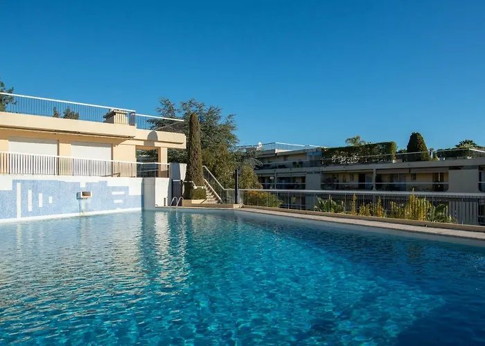 3 pièces vue mer et piscine quartier Parc Impérial